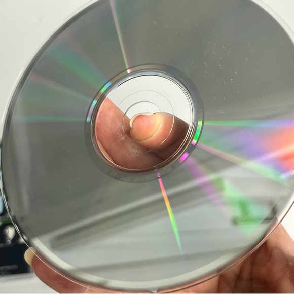 Winger CD self titled 1988 preowned heavy metal band - Picture 8 of 8